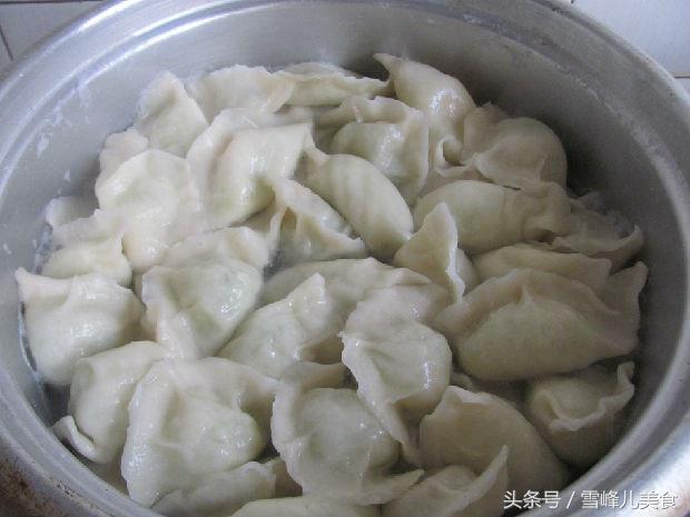 方瓜怎么做好吃，绿色方瓜做馅包饺子最好吃
