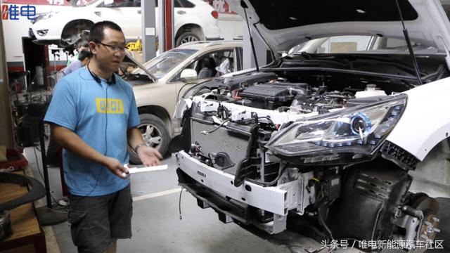 比亚迪用的什么钢板，比亚迪钢盆多少钱一个（我们发现了这些有意思的细节）