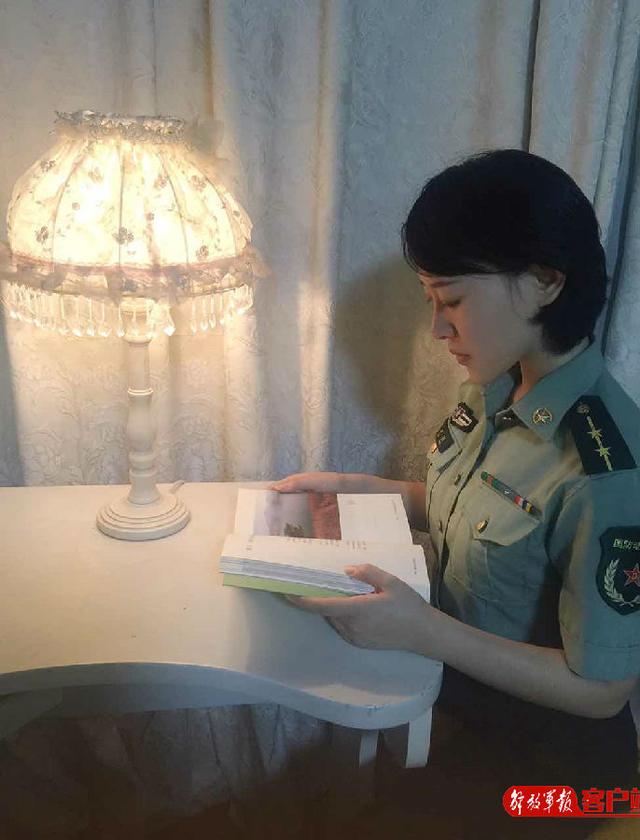 姮娥长生奔玉盘的是什么意思，嫦娥奔月中周璇的意思（一起来领略军人的诗情古韵）