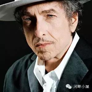 十首好听的英文摇滚歌曲推荐，最经典的英文摇滚歌曲排行榜（比《加州旅馆》更牛的摇滚歌曲）