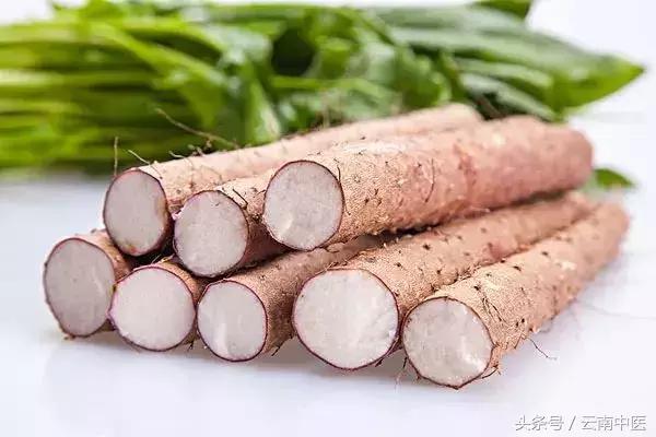 中脘在肚脐上几指，中脘离肚脐多少指（来一波老祖宗留下“消食”秘方）