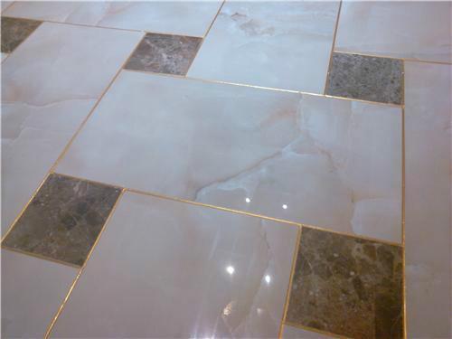 陶瓷泥的优缺点是什么，陶瓷泥主要成分是什么（新房装修：铺贴瓷砖）