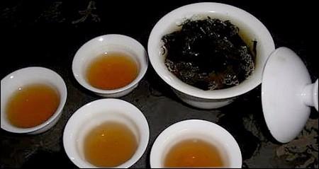 铁观音茶的功效，铁观音茶叶的功效（安溪铁观音茶叶的功效与作用）