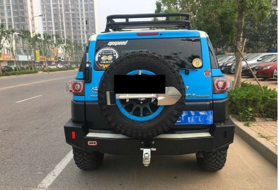 fj是什么牌子，马克华菲是什么牌子（FJ酷路泽小伙花40万买下来）