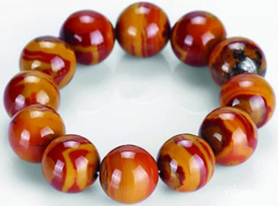 逊克玛瑙为什么火不过南红玛瑙，逊克玛瑙有什么特点（如何挑选玛瑙）