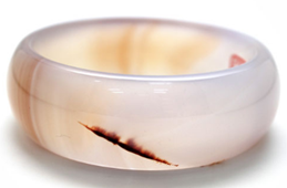 逊克玛瑙为什么火不过南红玛瑙，逊克玛瑙有什么特点（如何挑选玛瑙）