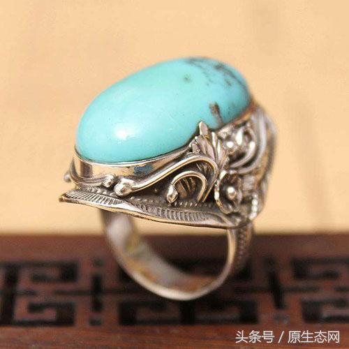 绿松石的作用，绿松石属于什么（绿松石的神奇功效）