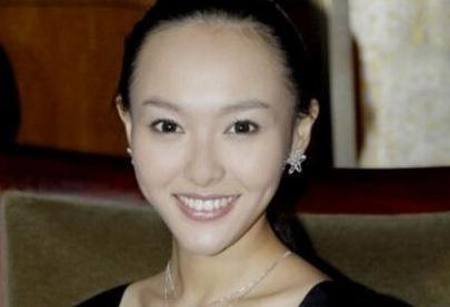 如何让发际线慢慢变低，让发际线变低的小技巧（告诉你诀窍让头发变浓密）
