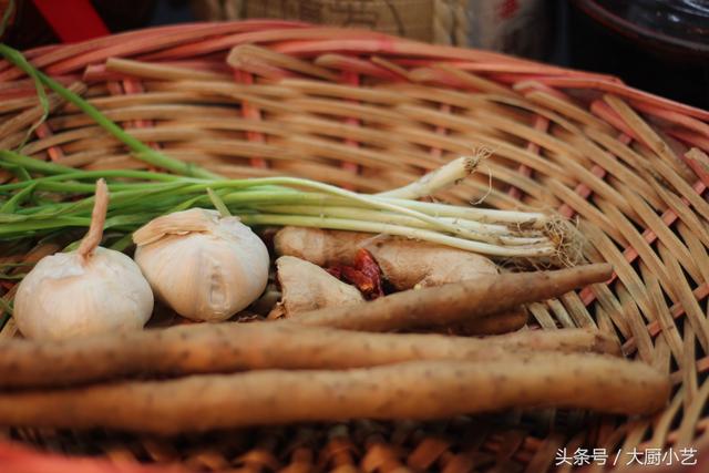 羊杂炖汤方法，羊汤去秋寒强壮筋骨
