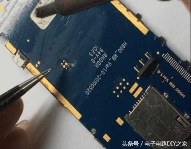 电烙铁的使用方法，电烙铁的使用方法和技巧（电子电路DIY工具）