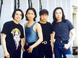 李建科 - 一厢情愿歌词是什么，李建科歌曲大全（BEYOND乐队最经典的十大情歌）