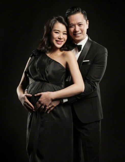 之王是清朝哪位皇上(扒扒tvb经典剧《万凰之王》主演今何在)_犇涌向乾