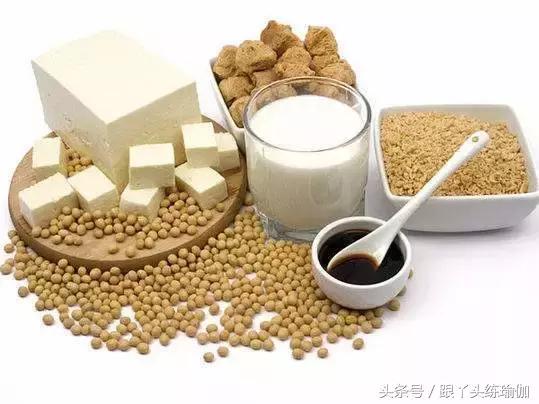 月经期量少吃什么可以加大出血量，月经期间吃什么可以增加月经量（经期血量过少，还可以练瑜伽吗）