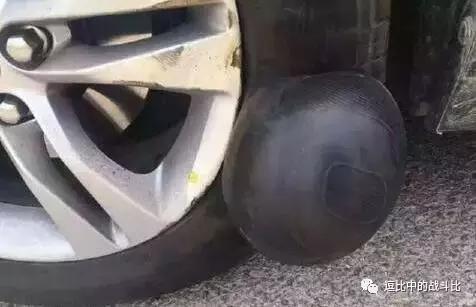 亚麻跌是什么意思呢，亚麻跌是啥意思（逗比搞笑窗：大晚上）