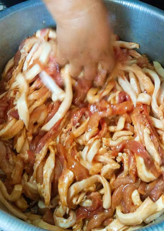 满月回礼给客人什么好，满月礼盒哪六样东西（高州农村办酒席回赠宾客的必备品）