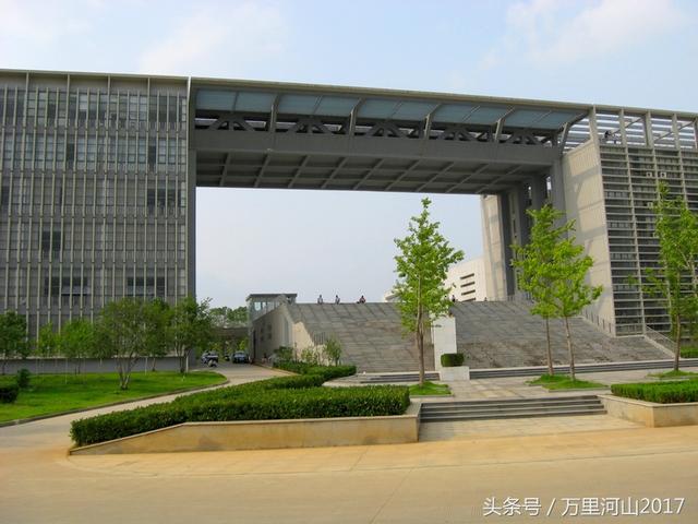 华中农业大学怎么样，排名好不好（花园式大学～华中农业大学）