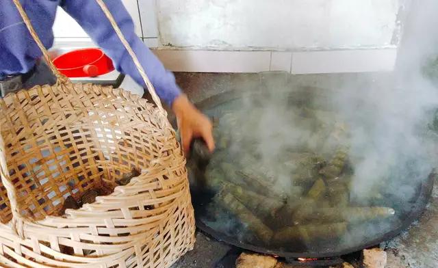 满月回礼给客人什么好，满月礼盒哪六样东西（高州农村办酒席回赠宾客的必备品）