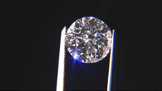 如何辨别真假钻石，如何辨别真假钻石首饰（火眼金睛——仅用十个简易方法鉴定“真钻石”）