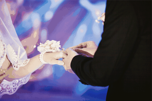 如何辨别真假钻石，如何辨别真假钻石首饰（火眼金睛——仅用十个简易方法鉴定“真钻石”）