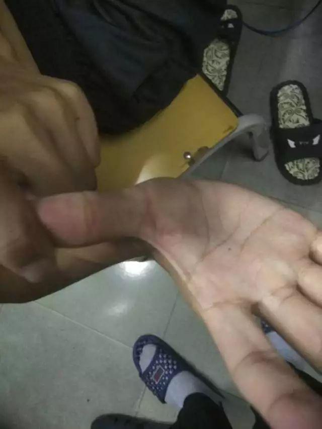 芭蕾小女孩，芭蕾小女孩太瘦了（移动的原则永远是用腿照顾腰）