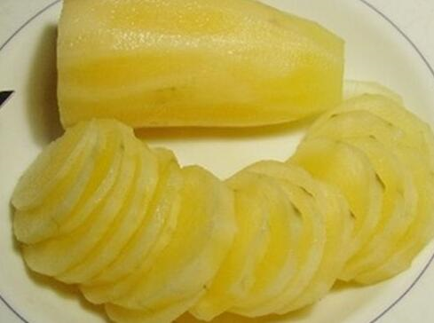 雪莲果是凉性还是热性，雪莲果是凉性还是热性百度百科（雪莲果是属于地下的水果）