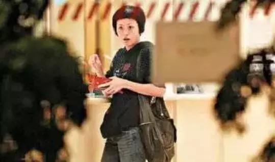 年轻漂亮的包上恩被导演们力捧，包上恩以前（时尚黑洞的她凭什么被陈奕迅宠上天）