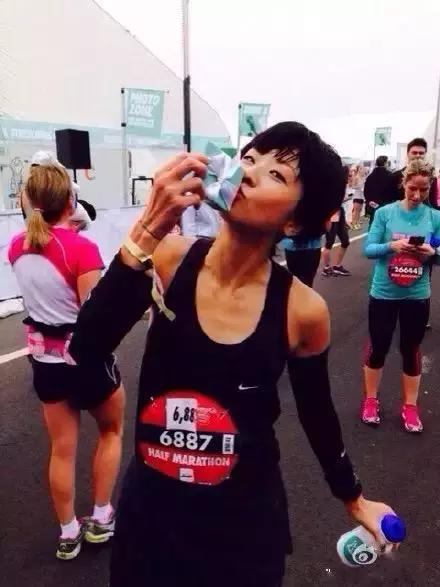 年轻漂亮的包上恩被导演们力捧，包上恩以前（时尚黑洞的她凭什么被陈奕迅宠上天）