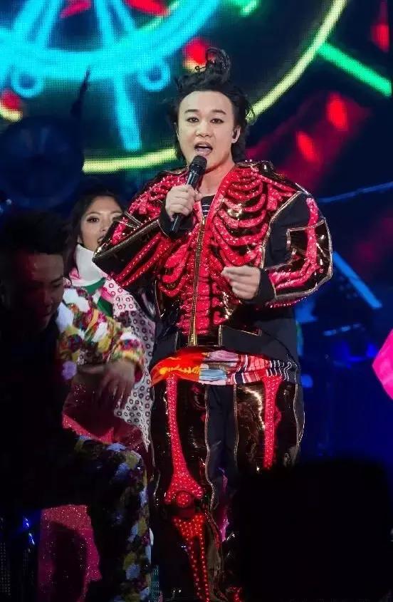 年轻漂亮的包上恩被导演们力捧，包上恩以前（时尚黑洞的她凭什么被陈奕迅宠上天）