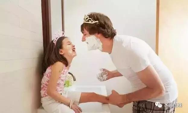 月光石不能乱戴，月光石佩戴禁忌（这些首饰不要让TA碰……）