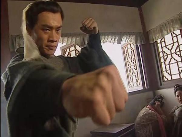 武松单臂擒方腊，电视剧水浒传武松单臂擒方腊神第几集（武松一只手臂为何还能生擒方腊）