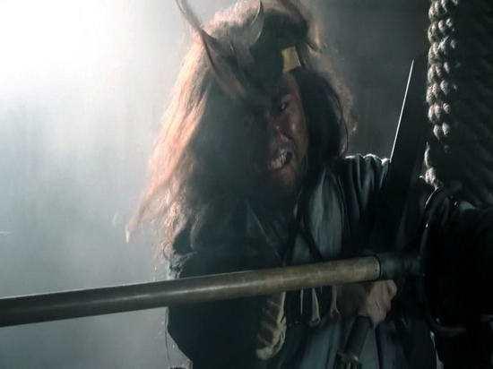 武松单臂擒方腊，电视剧水浒传武松单臂擒方腊神第几集（武松一只手臂为何还能生擒方腊）
