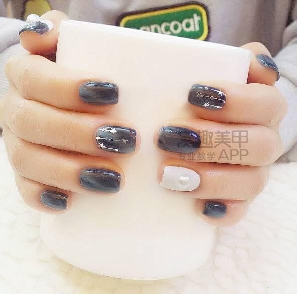 各种线条美甲图片，简约线条美甲图（超百搭的线条美甲）