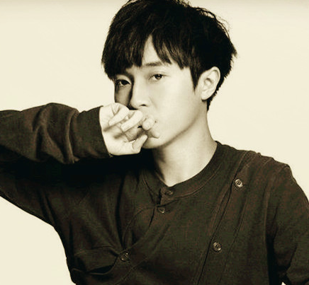 吴青峰小情歌歌词，小情歌吴青峰现场版（最后却自己唱火了的创作才子）