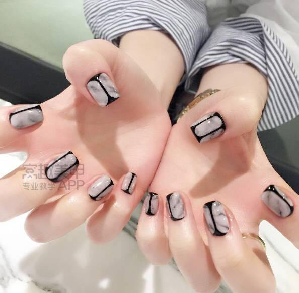 各种线条美甲图片，简约线条美甲图（超百搭的线条美甲）