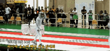 徐刘蔚的外公是谁，徐刘蔚 外公（王嘉尔发文悼念外公却遭谩骂）