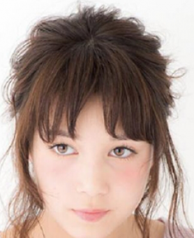 短发怎么编发好看，短发怎么编发好看又简单（短发女生也可以美丽和可爱）