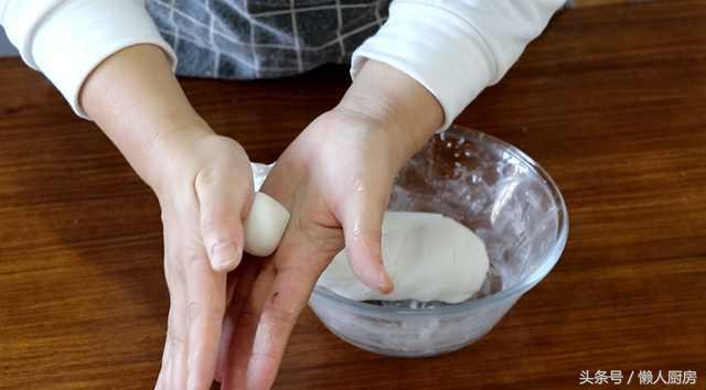糯米糍粑的做法，怎么做糍粑（手把手教你做红糖糍粑）