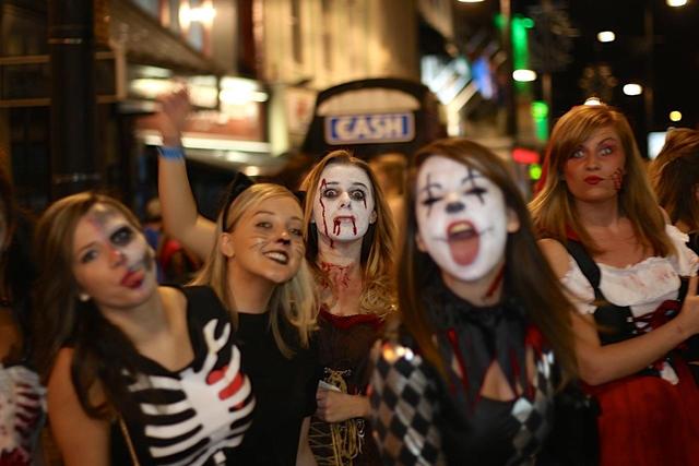 阿彻的作品及简介，阿彻所有作品百度云（电影中的那些奇葩“鬼牙”）