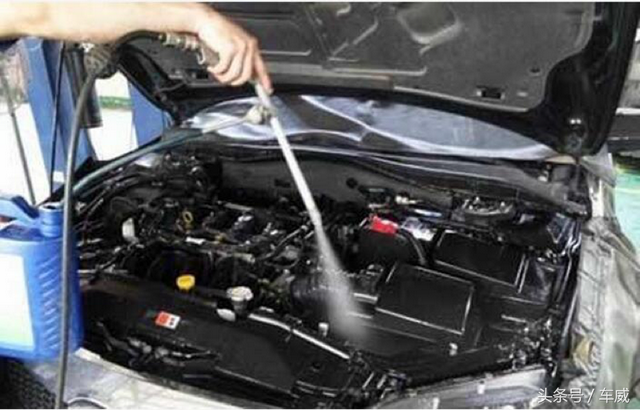 大灯起雾怎么处理，大灯起雾怎么处理视频（车灯起雾并不全是因为进水）