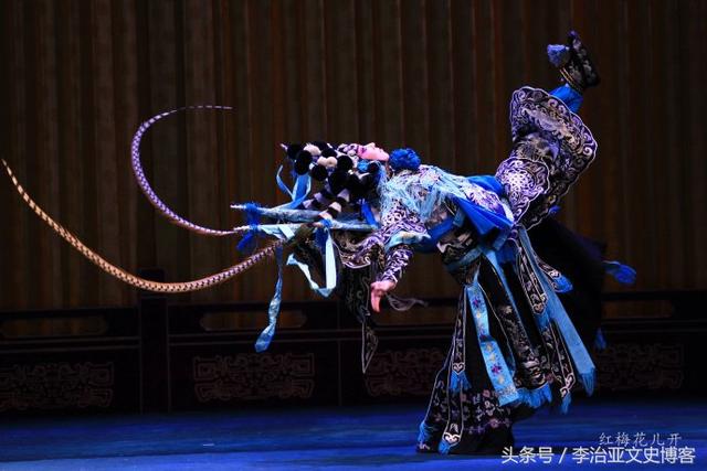 辛酉刀法原版招式详细图解，单刀法选和辛酉刀法（穆桂英和杨七郎谁的武艺高）