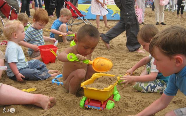 孕妇梦见好多鱼是什么意思，孕妇梦见很多鱼是什么意思（宝宝出生后定是人中龙凤）