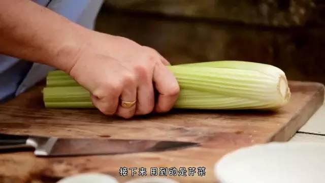 salad可数还是不可数，salad是可数还是不可数（无人不知的英国电视大厨Jamie）