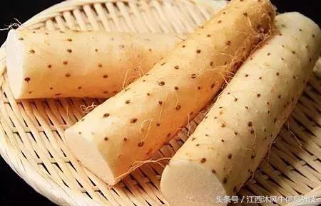 怎样去掉脚上的老茧再不复发，如何去脚上的死皮老茧（冬天手足干裂？一招教你搞定）