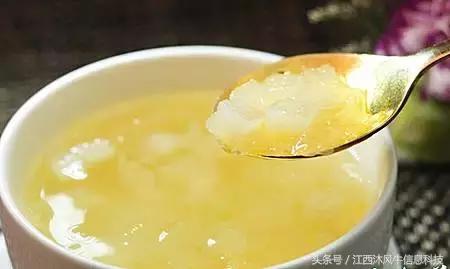 怎样去掉脚上的老茧再不复发，如何去脚上的死皮老茧（冬天手足干裂？一招教你搞定）