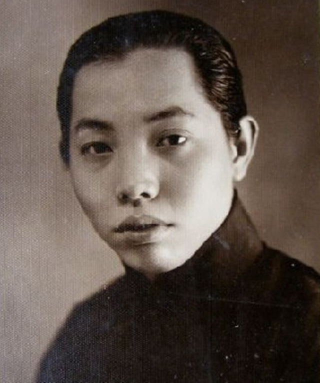 墓园里的读书人，什么叫读书人（一老头跟他非亲非故）