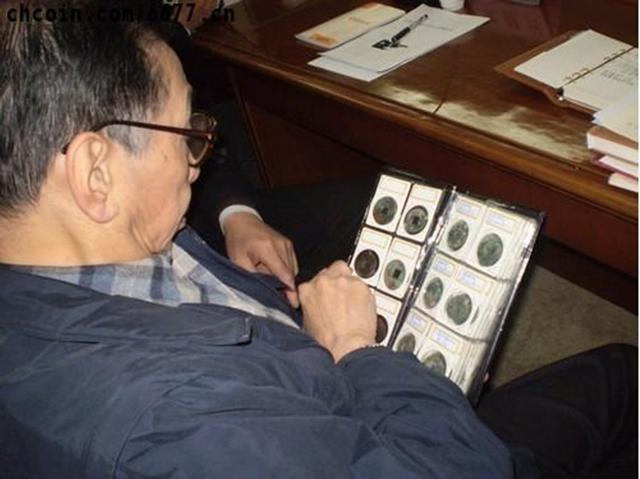 墓园里的读书人，什么叫读书人（一老头跟他非亲非故）