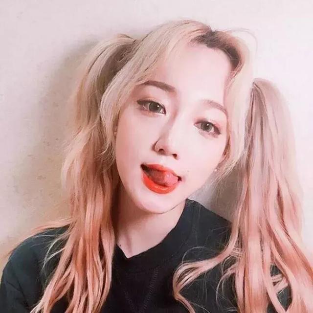 简约高级感头像，简约高清高级感干净系列  韩系女头微信（韩系女头，相遇是很奇妙的事）