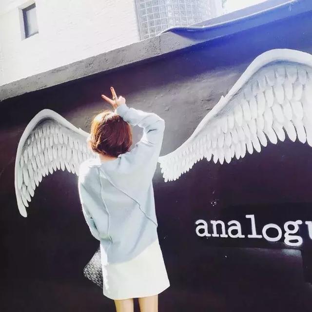 简约高级感头像，简约高清高级感干净系列  韩系女头微信（韩系女头，相遇是很奇妙的事）