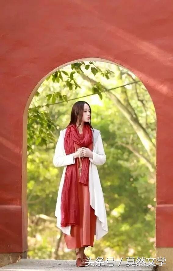 随遇而安的意思是什么，随遇而安是什么意思（什么叫顺其自然和随遇而安）