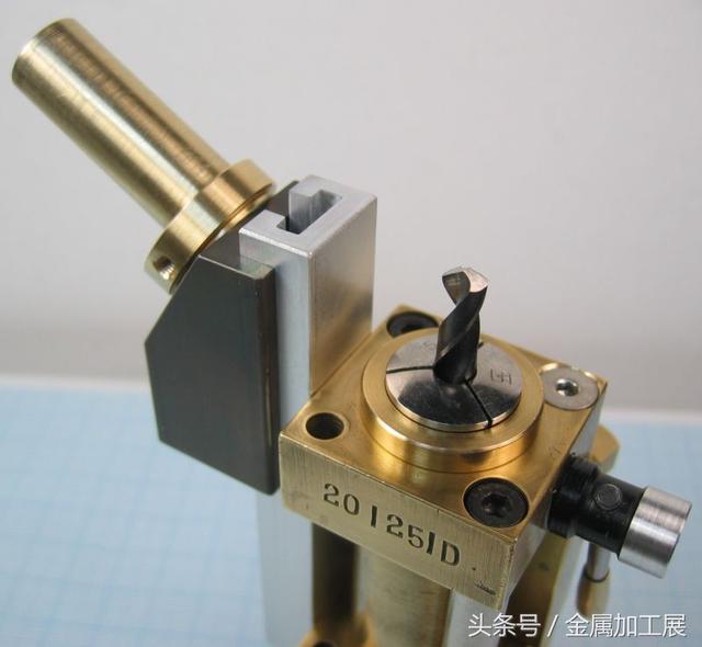 怎样磨钻头之 钻床用钻头的磨法，怎样磨钻头之（自己设计和改造的磨床治具）